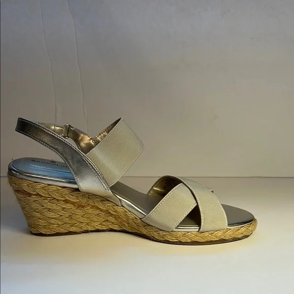 Bandolino Hearsay 2 Womens Slingback Wedge Heel Sandal Size 8.5M w/Beige Fabric - Picture 4 of 11